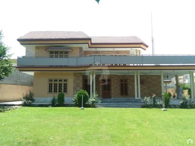 ورسک روڈ پشاور میں 7 کمروں کا 2.7 کنال مکان 5.5 کروڑ میں برائے فروخت۔ ورسک روڈ پشاور میں 7 کمروں کا 2.7 کنال مکان 5.5 کروڑ میں برائے فروخت۔