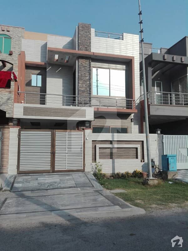 7 Marla Almost Brand New Own Build House For Sale