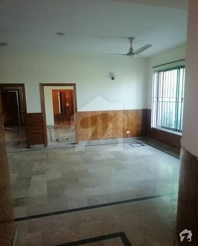 Beautiful Ground Portion For Rent In F-11 Islamabad