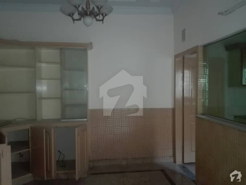 House Is Available For Sale In Khan Avenue