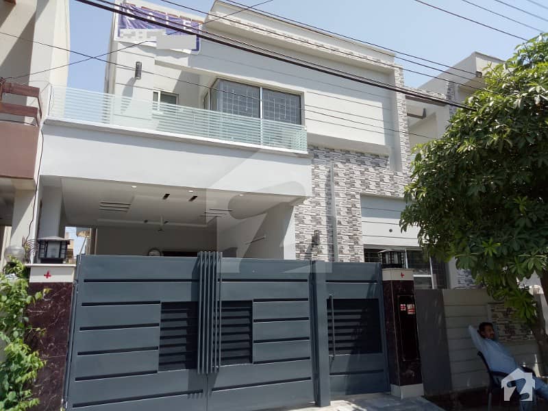 7 Marla Brand New Outstanding Bungalow For Sale Cheapest Price Hot Location