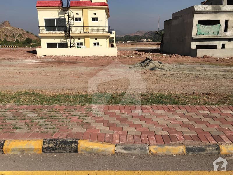 Bahria Enclave Sec C1 10 Marla Main Boulevard Paid Possessionable Plot For Sale On Prime Location At Reasonable Demand