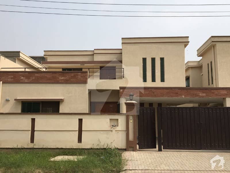 14 Marla SD House In Paf Falcon Complex Gulbergiii Lahore