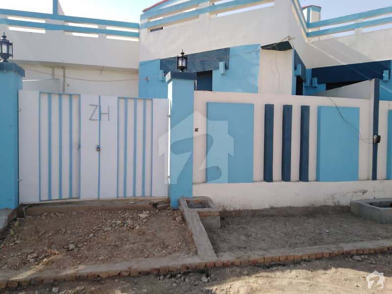 Here Is A Good Opportunity To Live In A Well-Built House Here Is A Good Opportunity To Live In A Well-Built House