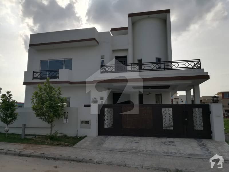 1 Kanal Brand New House For Sale  Reasonable Price