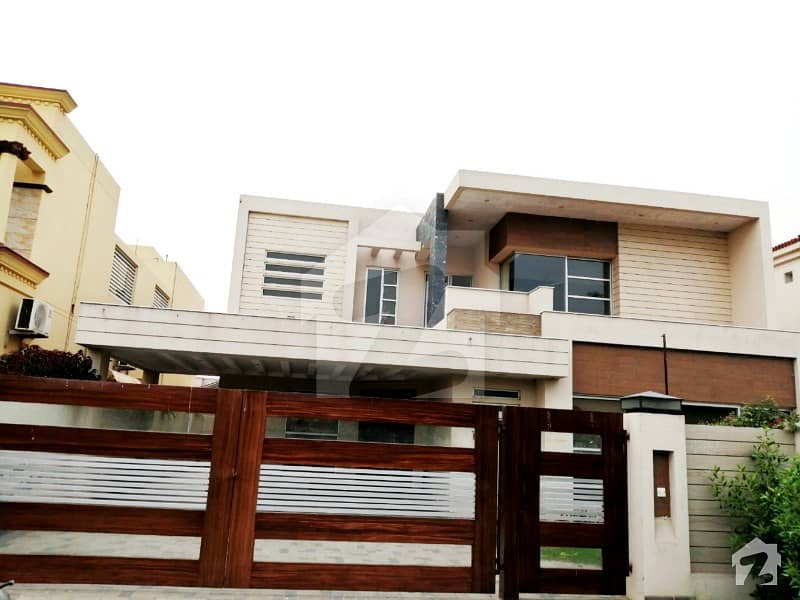 1 Kanal New House For Rent In Dha Phase 6 Near To Park