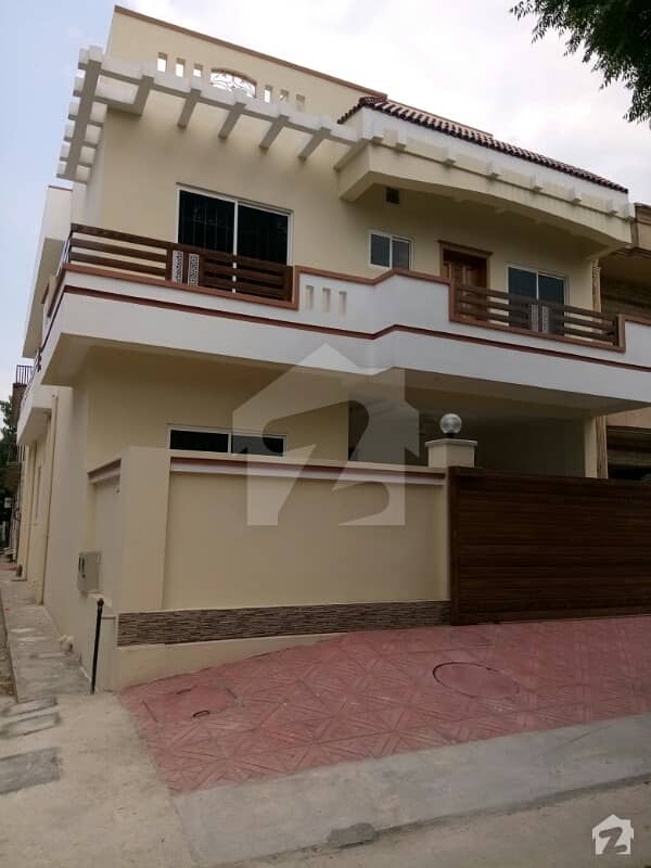 F-11 Corner 30x70 Like A Palace 7 Bed Double Unit Brand New House For Sale F-11 Corner 30x70 Like A Palace 7 Bed Double Unit Brand New House For Sale