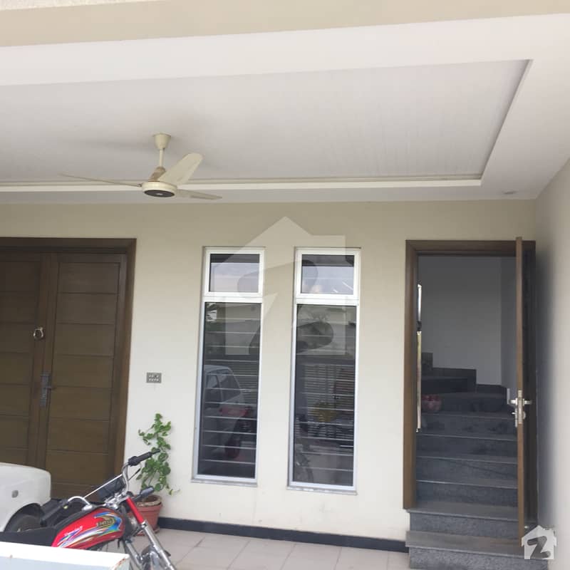 F 17 Portion Is Available For Rent F 17 Portion Is Available For Rent