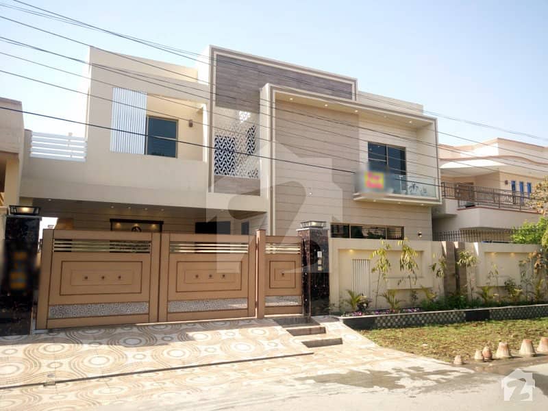 1 Kanal House Is Available For Sale In E1 Block Of Wapda Town Phase 1