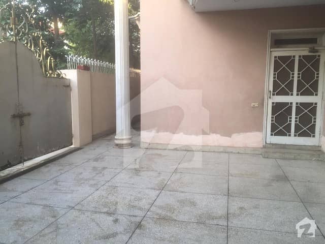 10 Marla Corner House For Sale On Cheap Price