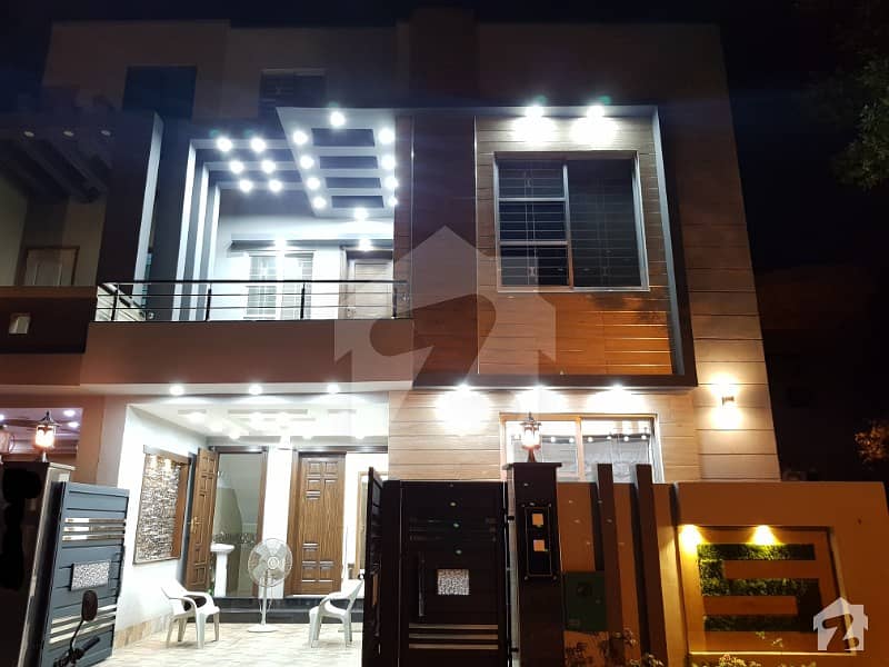 5 Marla Brand New House At VIP Location Bahria Town Lahore