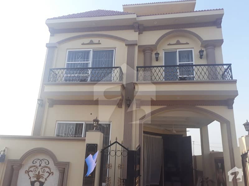 Beautiful Upper Portion Is Available For Rent In DHA 11 Rahbar Phase 2