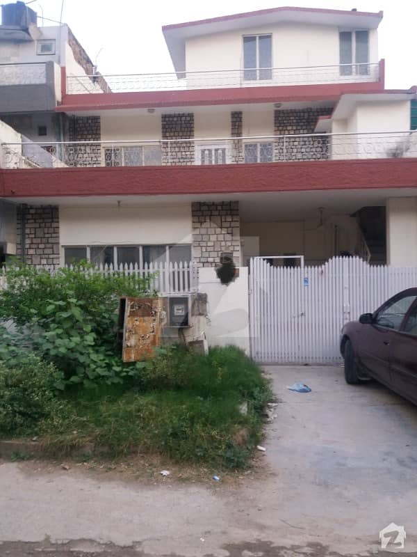 G9-4 50ft Street double story house for sale very nice location near metro station