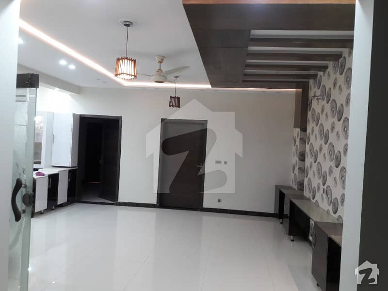 8 Marla New Portion Available For Rent In Bahria Town Lahore