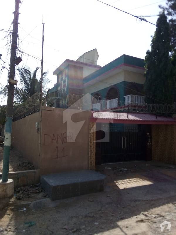 زمان ٹاؤن کورنگی کراچی میں 4 کمروں کا 15 مرلہ مکان 3.5 کروڑ میں برائے فروخت۔