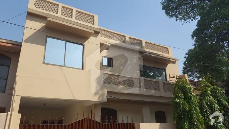 Syed Brothers Offer 10 Marla Well Maintained House For Rent In Eden Cottage
