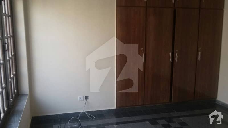 2 Kanal Well Maintained Solid Owner Build Fabulous Architecture Designed Bungalow for sale in Phase 3 Near to Y Z Block Main CCA McDonald Shiba Park Ibn e Sina School Phase 3 DHA Lahore