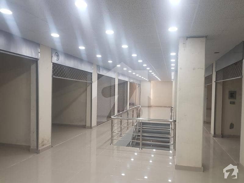 225 Square Feet Ground Floor Shop For Rent On Main Mall Road