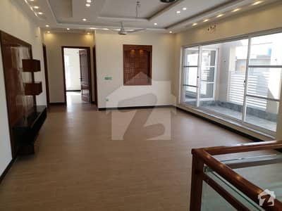 10 Marla Lower Portion Available For Rent In Valencia Town Lahore 10 Marla Lower Portion Available For Rent In Valencia Town Lahore