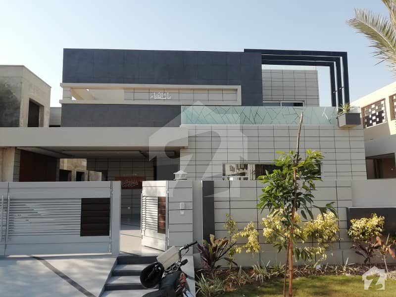20 Marla Brand New Beautifully Design Bungalow For Sale In Dha Phase 6