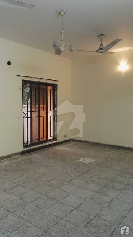 12 Marla 2 Bedrooms Upper Portion For Rent In PAF Officers Colony Zarrar Shaheed Road Lahore