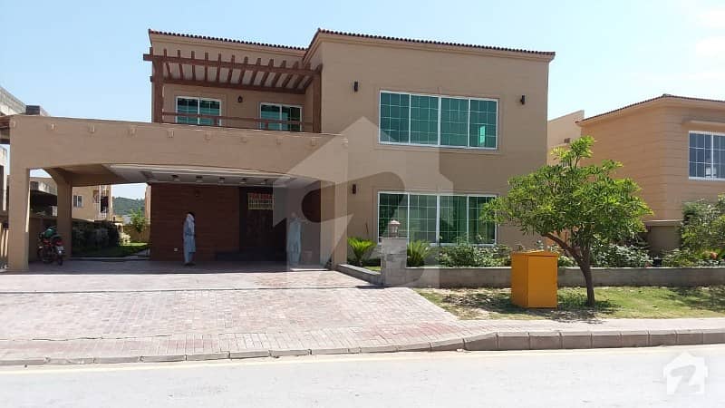بحریہ گارڈن سٹی بحریہ ٹاؤن اسلام آباد میں 7 کمروں کا 1 کنال مکان 5.75 کروڑ میں برائے فروخت۔