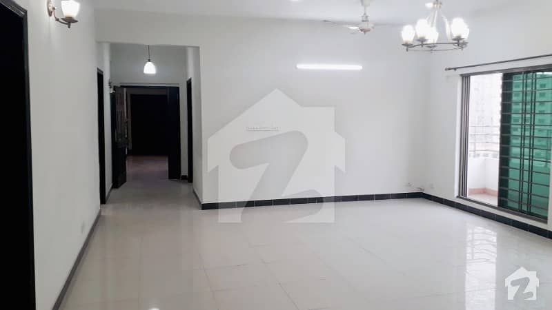 10 Marla 3 Bed 5th Floor Flat For Sale Askari 10 Lahore Rs 16800000/-