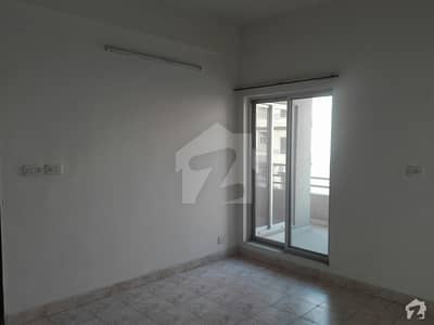 Well-Built House Available in Good Location Well-Built House Available in Good Location