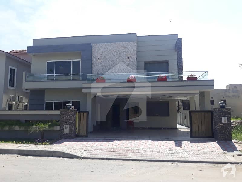 A Brand New 1 Kanal House For Sale