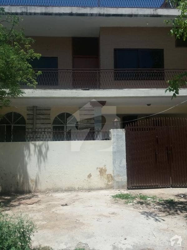 G94,30*50,liveable double story house available investors price G9/4