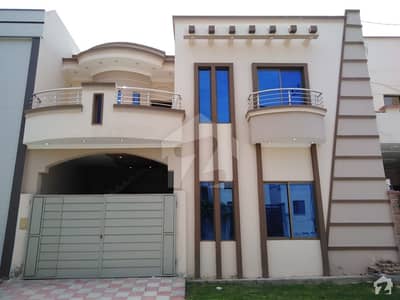 Here Is A Good Opportunity To Live In A Well-Built House Here Is A Good Opportunity To Live In A Well-Built House