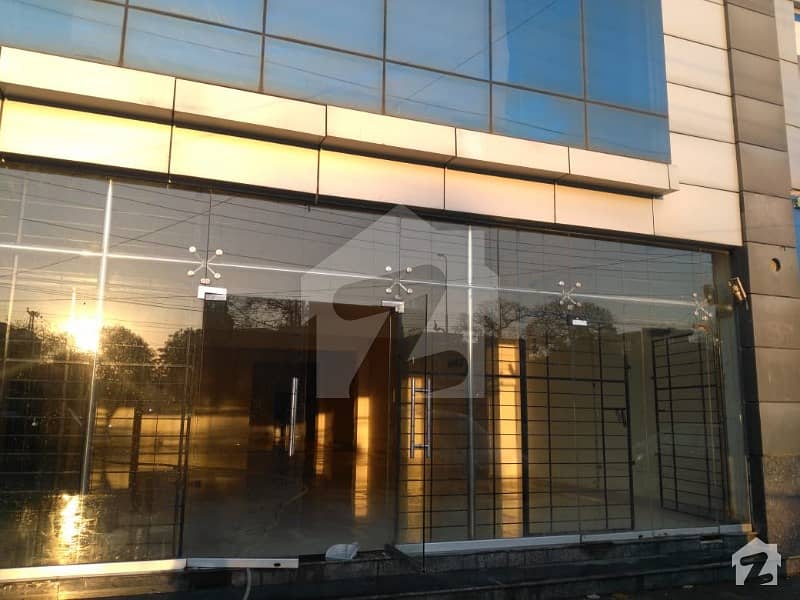 1 kanal commercial Plaza for rent in JOhar town lahore