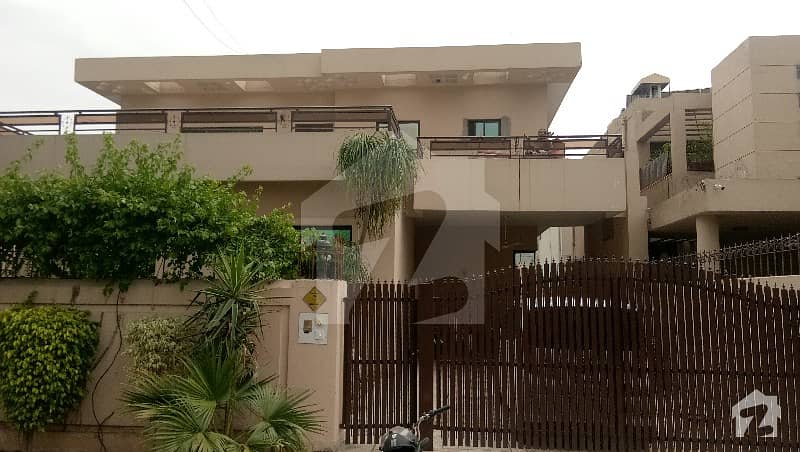 1 Kanal Lower  Portion With Basement For Rent DHA Phase 4