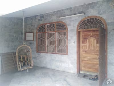 Well-Built House Available in Good Location Well-Built House Available in Good Location