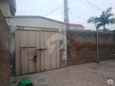 Well-Built House Available in Good Location Well-Built House Available in Good Location