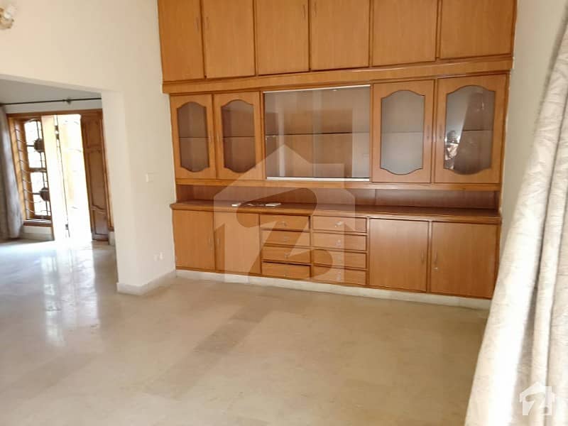 4 Bed Upper Portion Available For Rent F-7/2 Islamabad