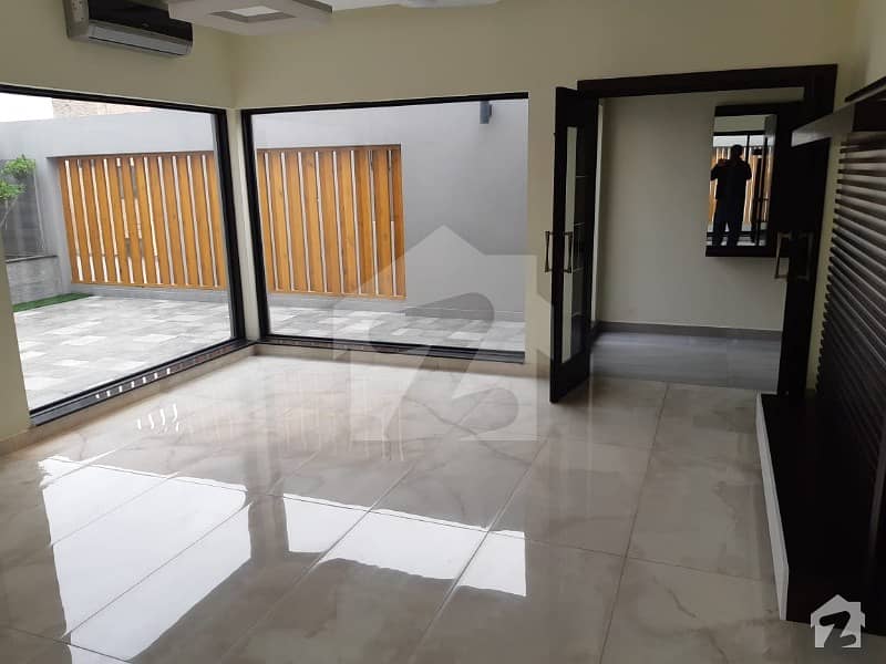 1 kanal Bungalow for Rent in DHA Phase 6 E block