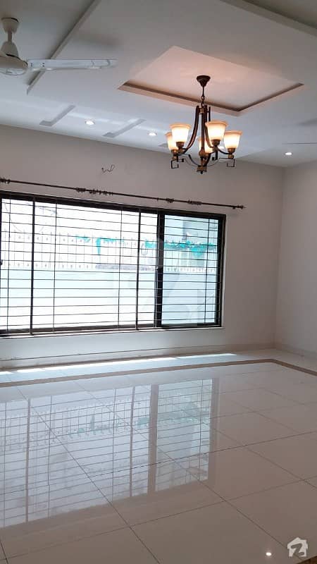 01 Kanal Look Like Brand New Slightly Used  Bungalow For Rent In Sui Gas Society Near To Dha Phase 5