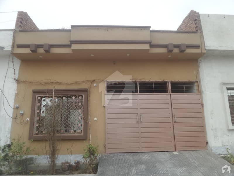 Here Is A Good Opportunity To Live In A Well-built House - Khayaban E Manzoor Jarwala Road