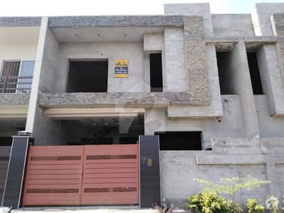 Well-Built House Available In Good Location Well-Built House Available In Good Location