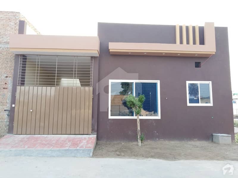 Here Is A Good Opportunity To Live In A Well-Built 3. 5 Marla Single Storey House