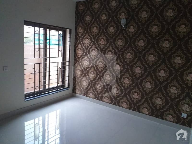 Brand New House First Entry For Rent In Lda Avenue