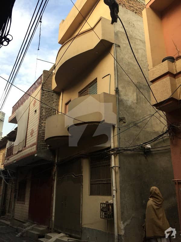 امر پورہ راولپنڈی میں 4 کمروں کا 2 مرلہ مکان 58 لاکھ میں برائے فروخت۔