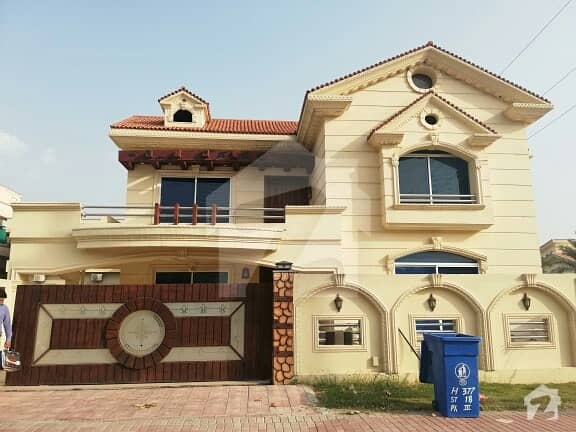 Bahria Town Luxury New Furnished House Available For Rent