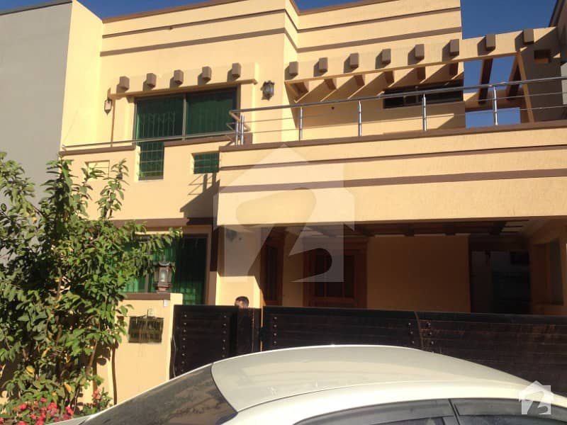 Beautiful 10 Marla House Available For Rent In Phase 5