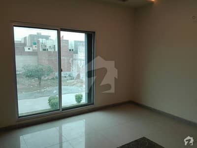 Here Is A Good Opportunity To Live In A Well-Built House Here Is A Good Opportunity To Live In A Well-Built House