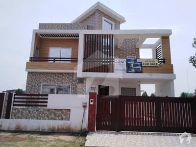 10 Marla House Available For Sale 10 Marla House Available For Sale