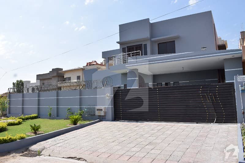 1 Kanal Owner Build House  A Block Dha Phase 1