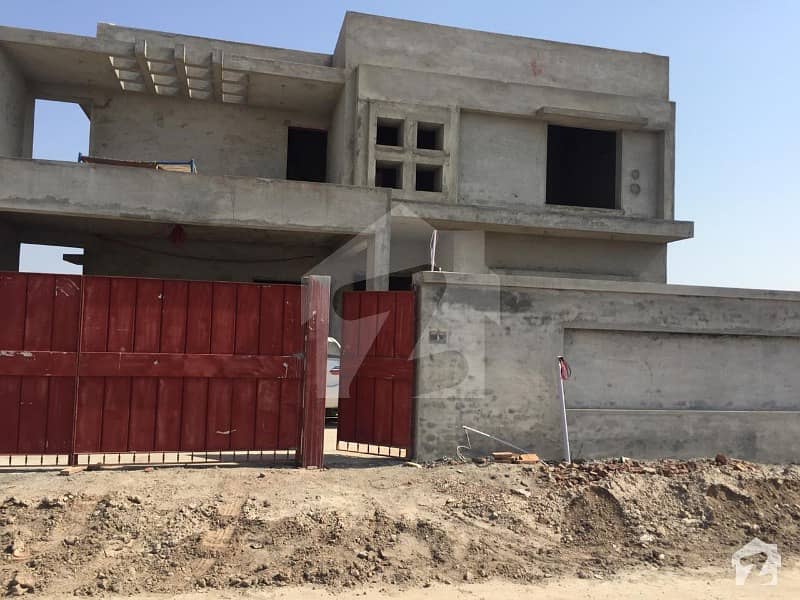 1 Kanal House Is Available For Sale 1 Kanal House Is Available For Sale