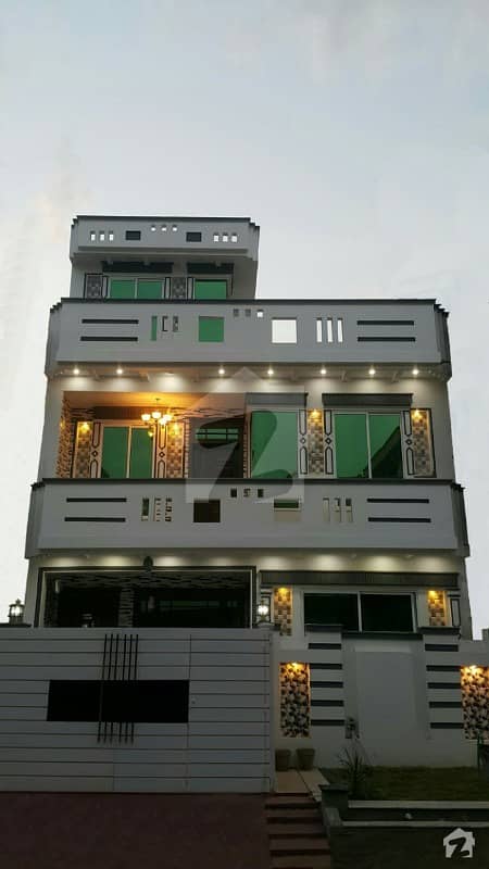 Beautiful Lavish Brand New House 25x40 G13 Islamabad